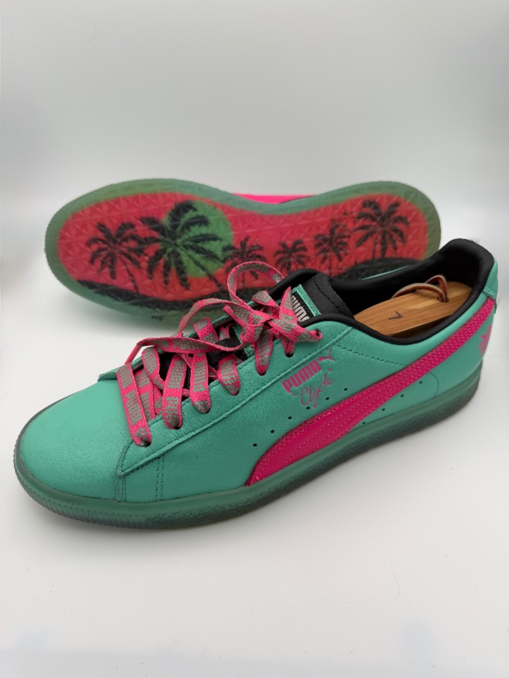 Puma Clyde 1973 South Beach Miami 36854201 Teal & Hot Pink Sneakers 80s Retro - Picture 1 of 10
